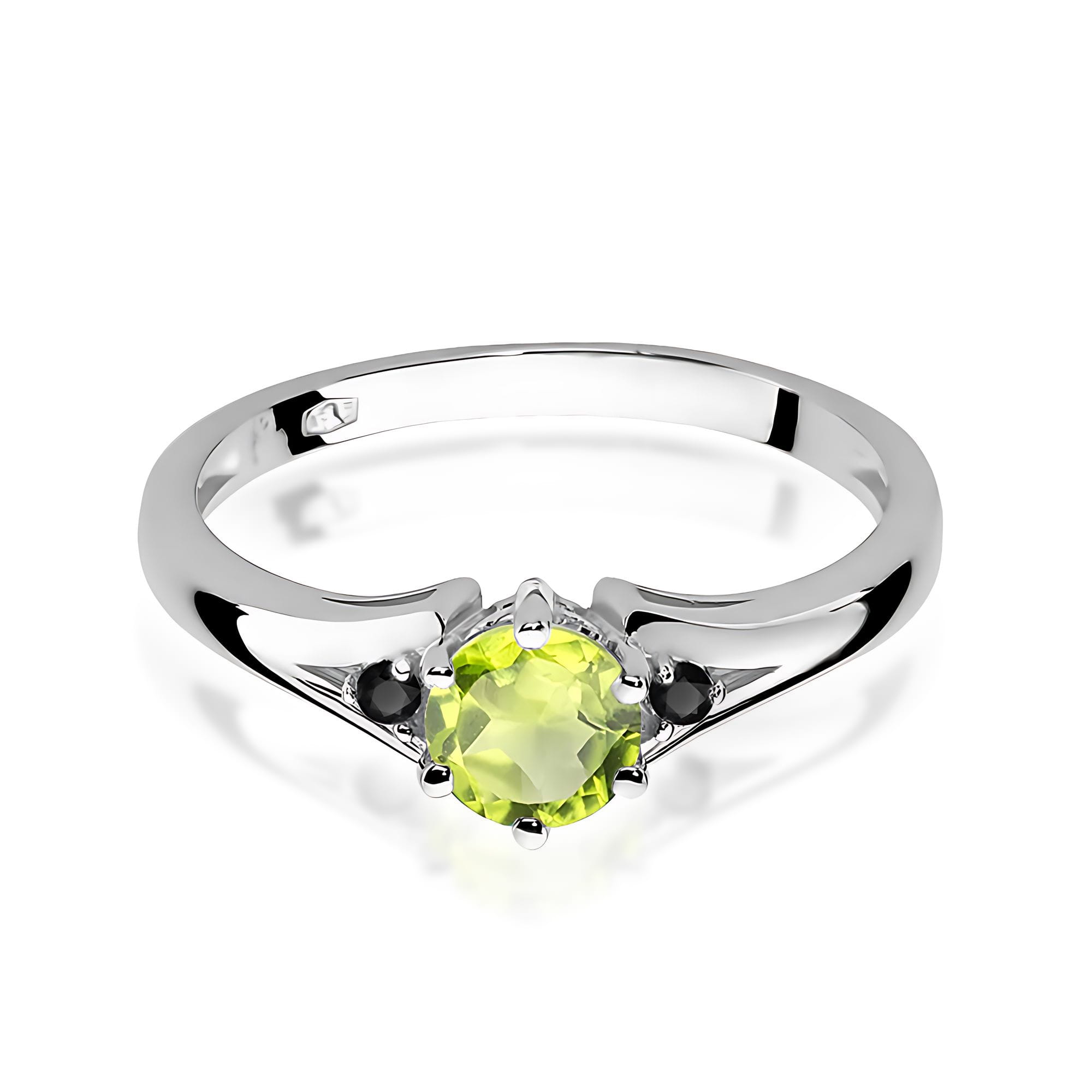 Pierścionek z oliwinem 0,60ct i czarnymi diamentami – złoto białe 585