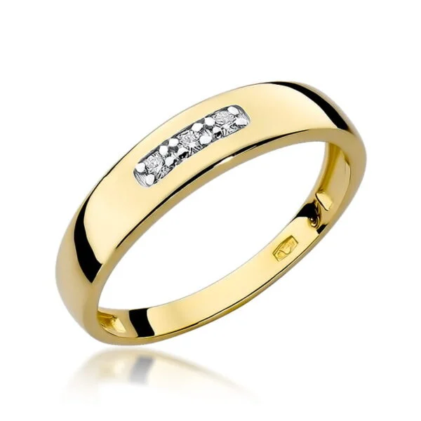 Pierścionek z 3 diamentami 0,04 ct na szerokiej szynie – żółte złoto